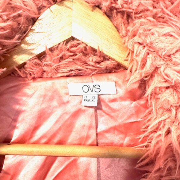 Dark Pink Faux Fur Women's Coat - Picture 2 of 5